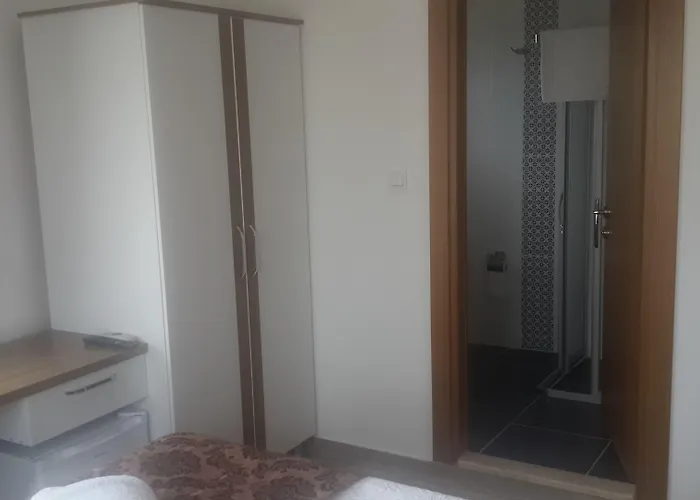 Le Mansion Szálloda *