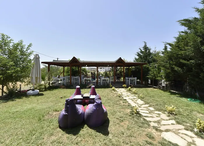 Le Mansion Szálloda